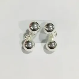 BRINCO 2 BOLAS PENDUREZA BANHO DE PRATA
