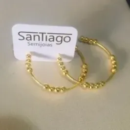 BRINCO ARGOLA COM BOLINHAS DOURADO