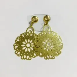 BRINCO FLOR LEVE PENDUREZA GRANDE 