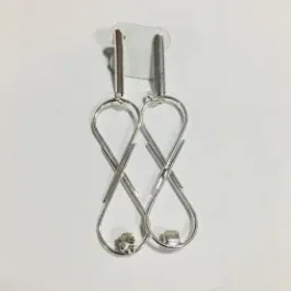 BRINCO INFINITO LONGO COM STRASS PENDUREZA BANHO DE PRATA