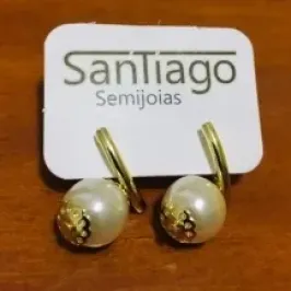 BRINCO PÉROLA COM HASTE 