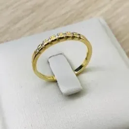 MEIA ALIANÇA FINA FOLHEADA A OURO