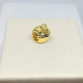 PINGENTE BERLOQUE CUPCAKE LACINHO