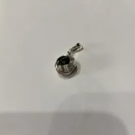 PINGENTE BOLINHA PRETA BANHO DE PRATA