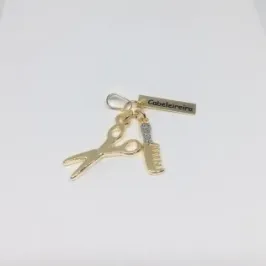 PINGENTE DE PROFISSÃO CABELEIREIRA DOURADO
