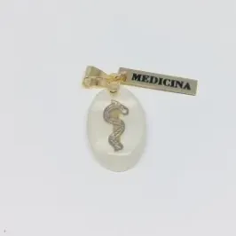 PINGENTE DE PROFISSÃO MEDICINA MADRE PÉROLA DOURADO