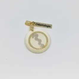 PINGENTE DE PROFISSÃO ODONTOLOGIA MADRE PÉROLA DOURADO