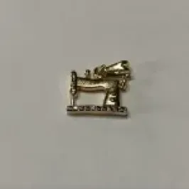 PINGENTE MÁQUINA DE COSTURA DOURADO
