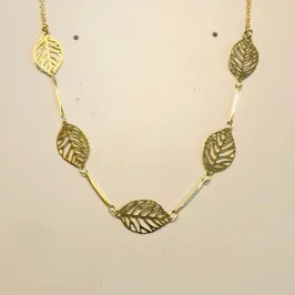 CORRENTE CHOKER FOLHAS DETALHE ADNY