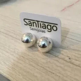 BRINCO BOLA LISA BANHO DE PRATA N7