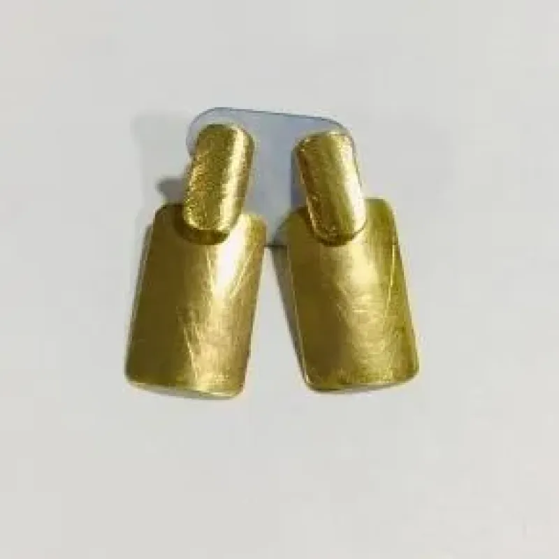 BRINCO 3 PLACAS LISO PENDUREZA DOURADO