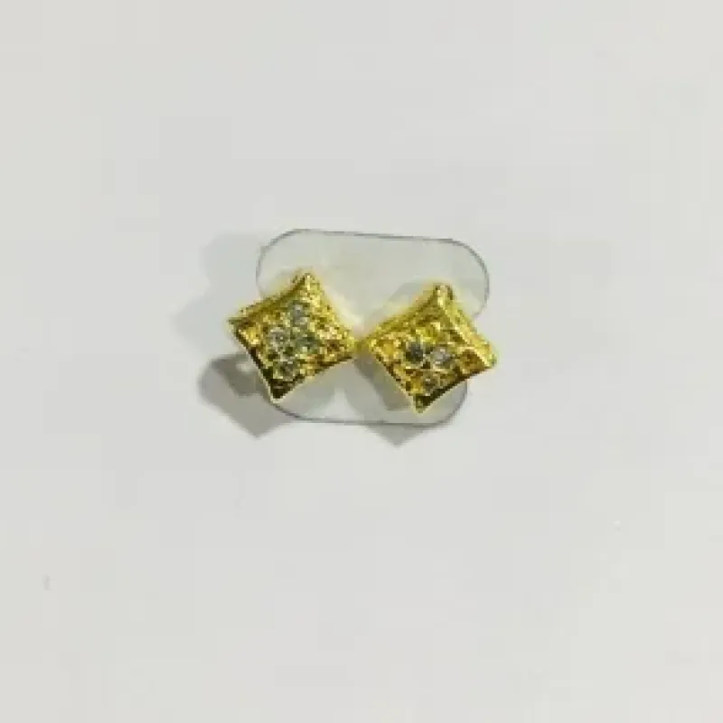 BRINCO QUADRADO PEDRA CHECA PEQUENO 