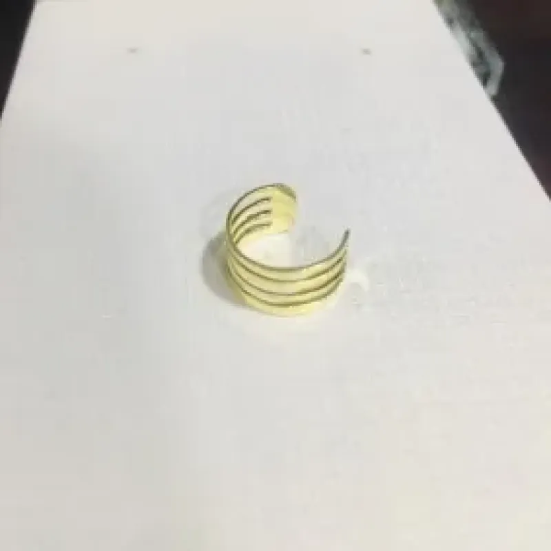 PIERCING FAKE 3 LINHAS VAZADAS DOURADO