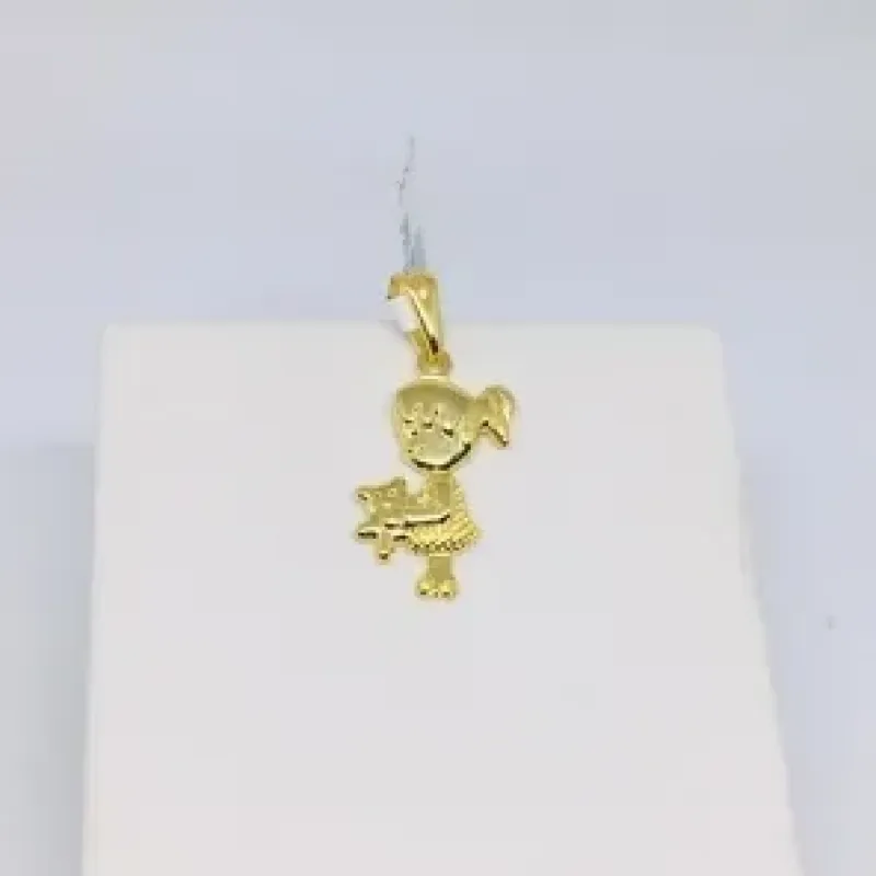 PINGENTE MENINA COM URSINHO 