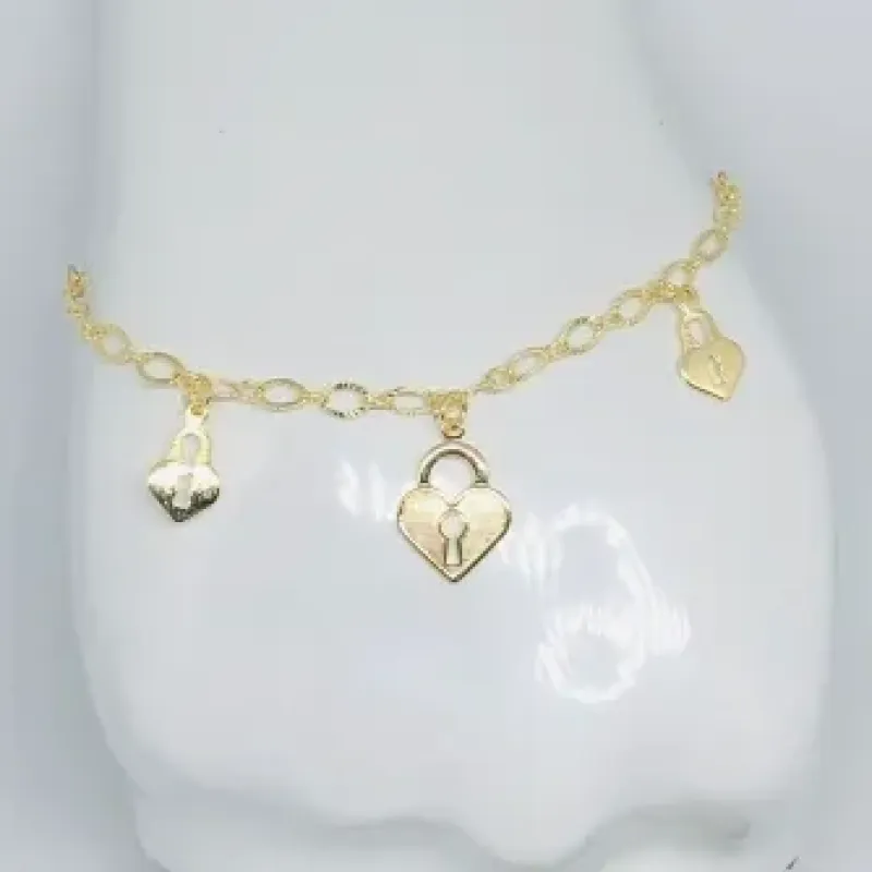 PULSEIRA CADEADO NO CORAÇÃO DOURADA