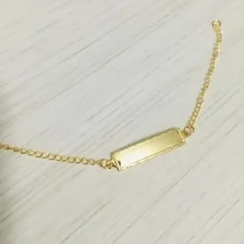 PULSEIRA INFANTIL PLAQUINHA BORDA TRABALHADA DOURADA