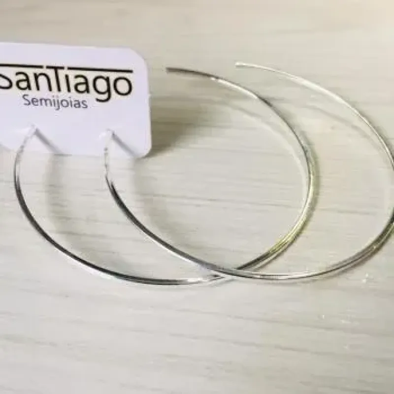 BRINCO ARGOLA TRADICIONAL FINO MÉDIO BANHO DE PRATA