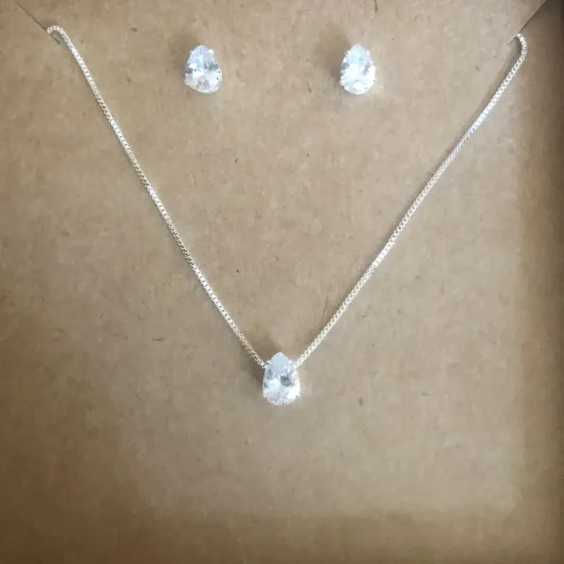 CONJUNTO CAIXINHA GOTA CÍRCULO CRISTAL MÉDIO ZIRCÔNIA PRATA