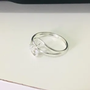 ANEL 2 PEDRINHAS STRASS PEQUENO BANHO DE PRATA