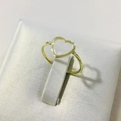 ANEL CORAÇÃO CENTRO DOURADO