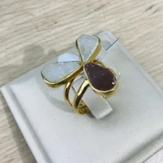 ANEL TREVO 3 FOLHAS DOURADO