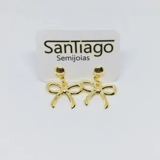 BRINCO LAÇO PENDUREZA DOURADO