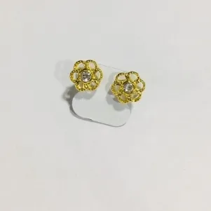 BRINCO MARGARIDA COM STRASS PEQUENO 