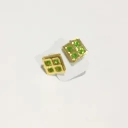 BRINCO QUADRADO 4 PEDRINHAS DOURADO