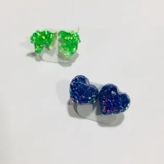 BRINCO RESINA VÁRIAS CORES 