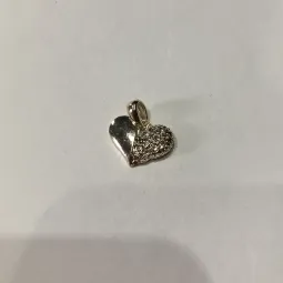 PINGENTE CORAÇÃO METADE PEDRA CHECA DOURADO