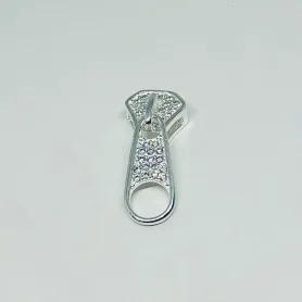 PINGENTE ZÍPER CRAVEJADO MICROZIRCÔNIA PH BANHO DE PRATA