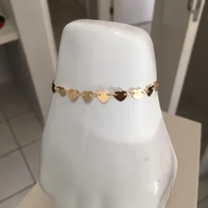 PULSEIRA PLAQUINHAS DE CORAÇÃO