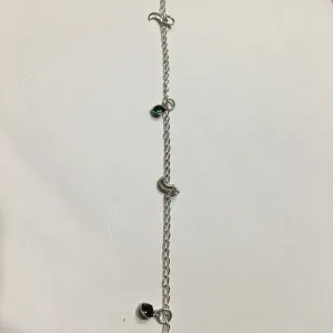 TORNOZELEIRA MEIA-LUA E PEDRA BANHO DE PRATA 23 CM