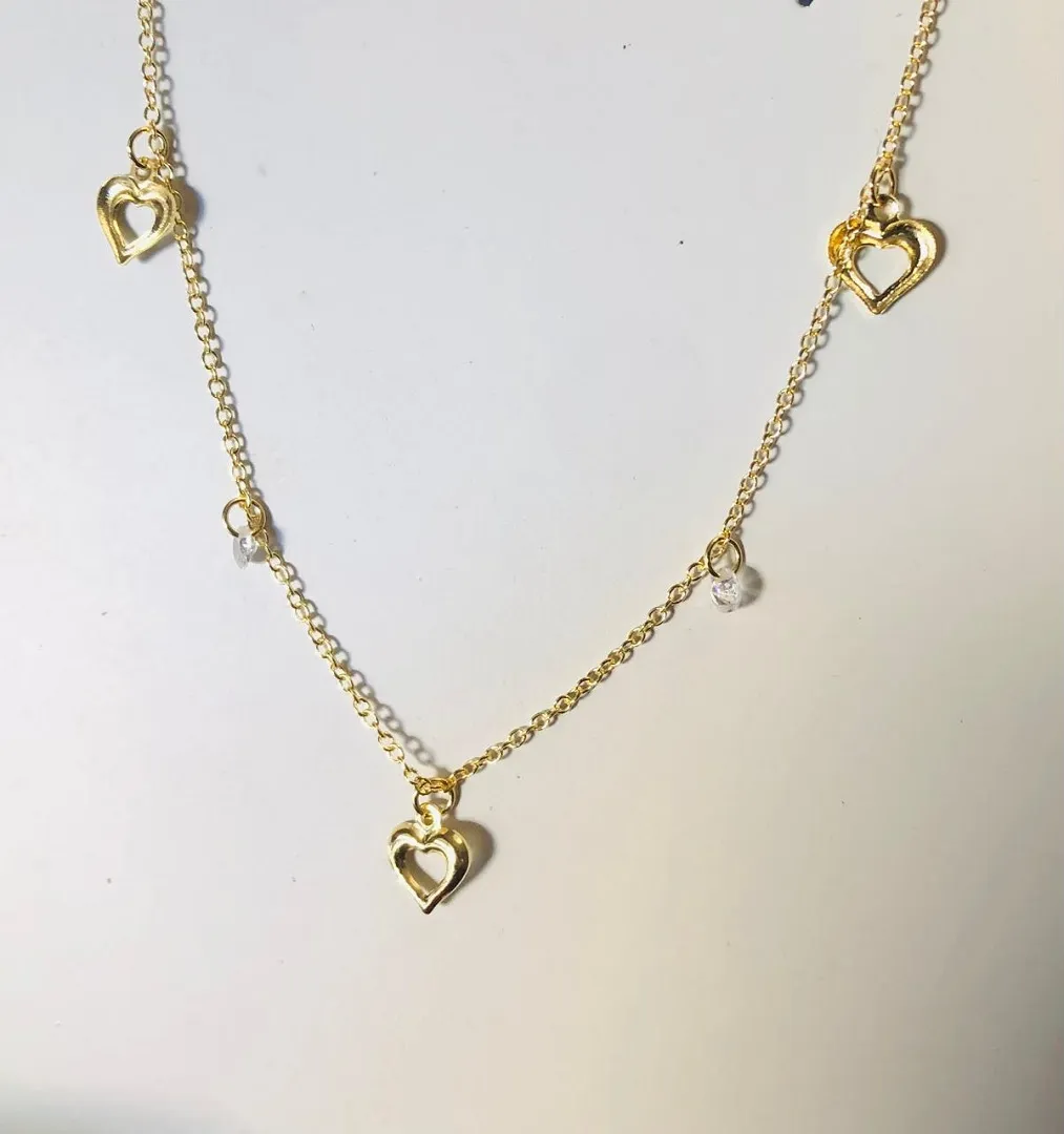 CORRENTE CHOKER CORAÇÃO PEQUENO VAZADO ADNY