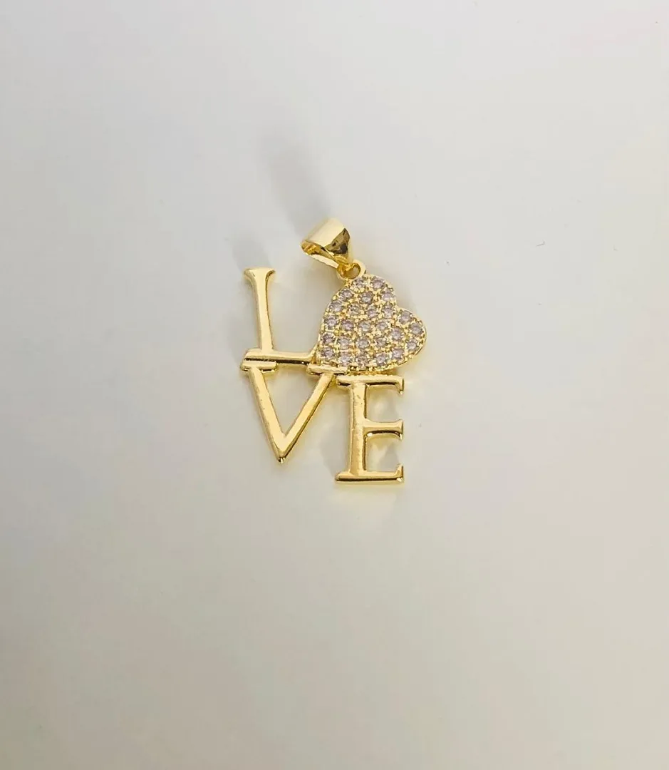 PINGENTE CORAÇÃO CRAVEJADO LOVE ZIRCÔNIA PH